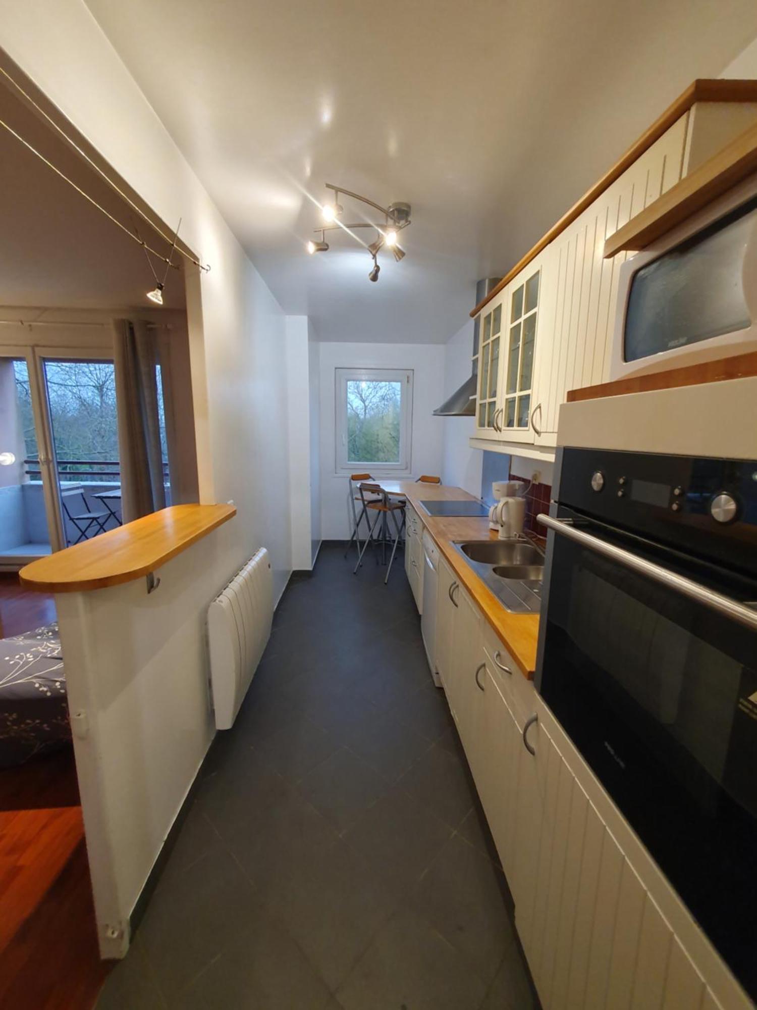 F3 Avec Balcon 5 Min Gare Sqy Et Parking Gratuit Apartman Guyancourt Kültér fotó