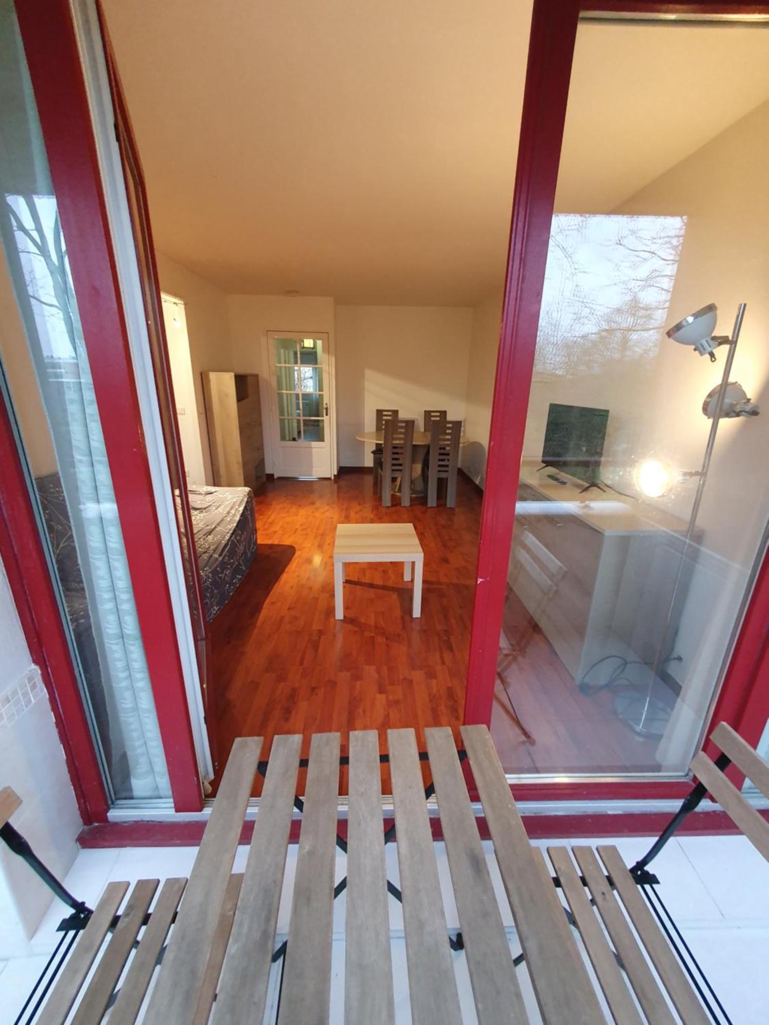 F3 Avec Balcon 5 Min Gare Sqy Et Parking Gratuit Apartman Guyancourt Kültér fotó